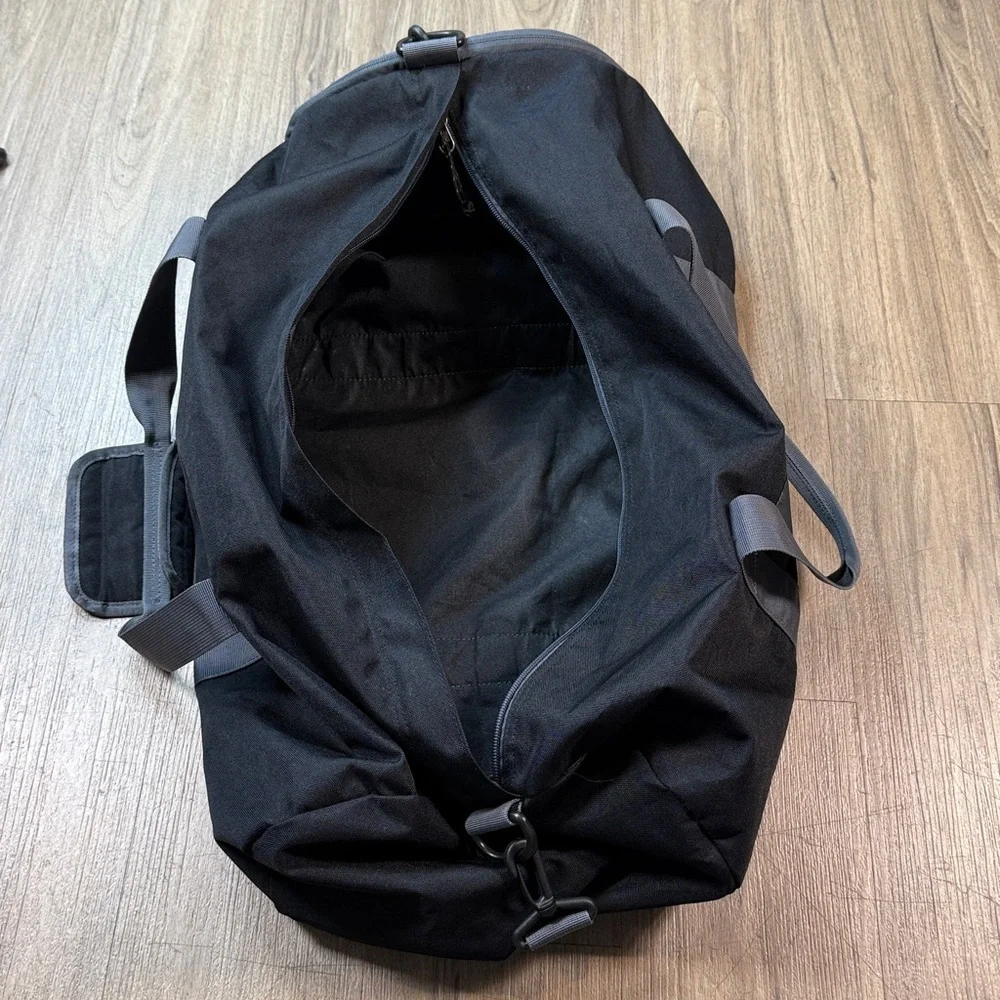 Columbia spacious duffel